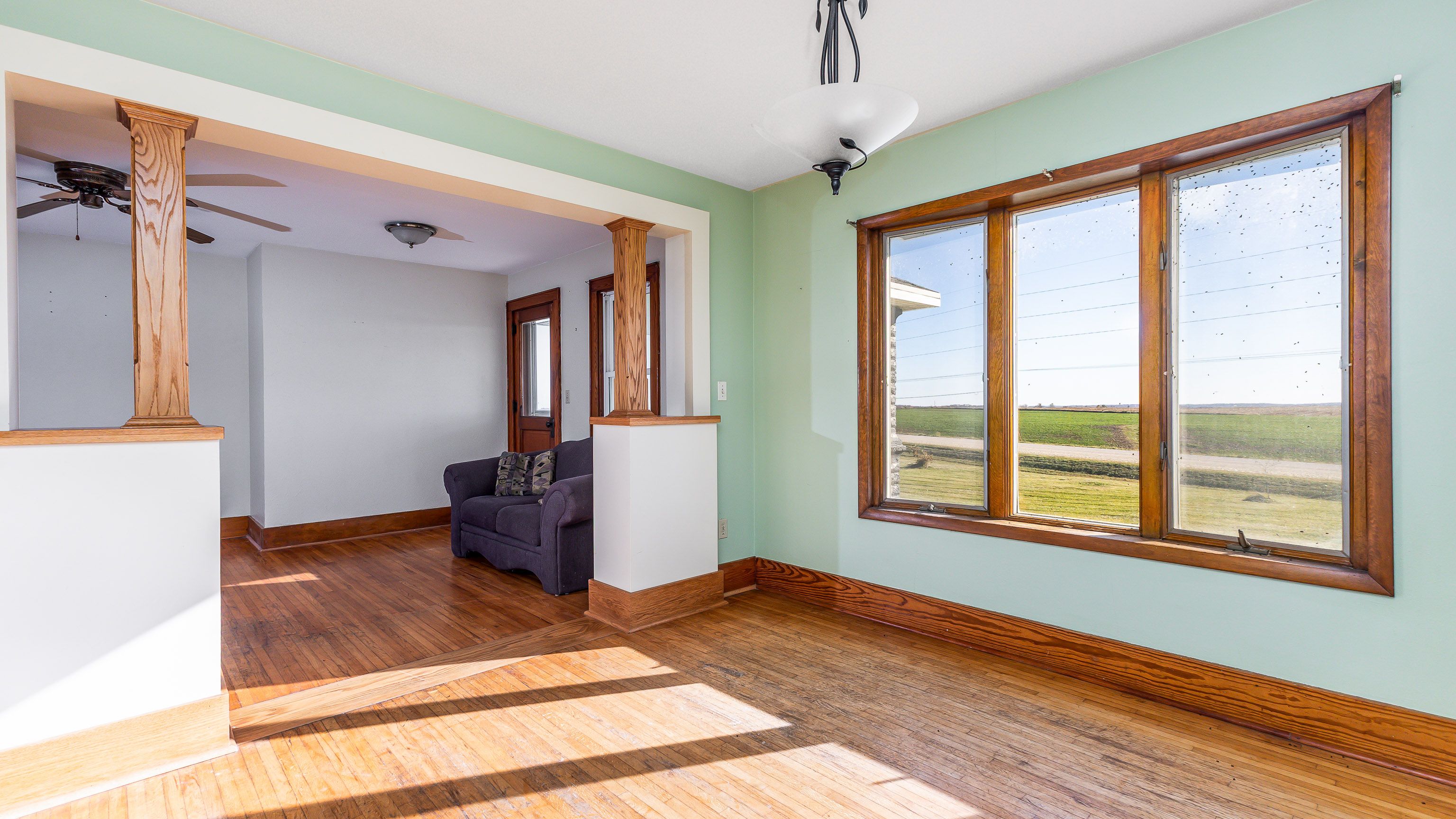 Listing Photo: 10-9162 RICHLAND RD010